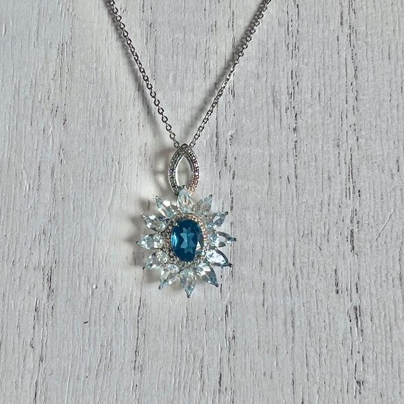 London Blue Topaz in Sterling Silver with Marquise Cut Sky Blue Topaz Stones - Picture 3 of 17